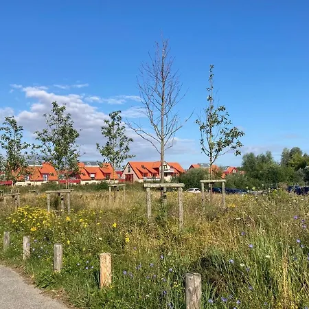Bades Huk Haus 18 77 - Og Lejlighed *